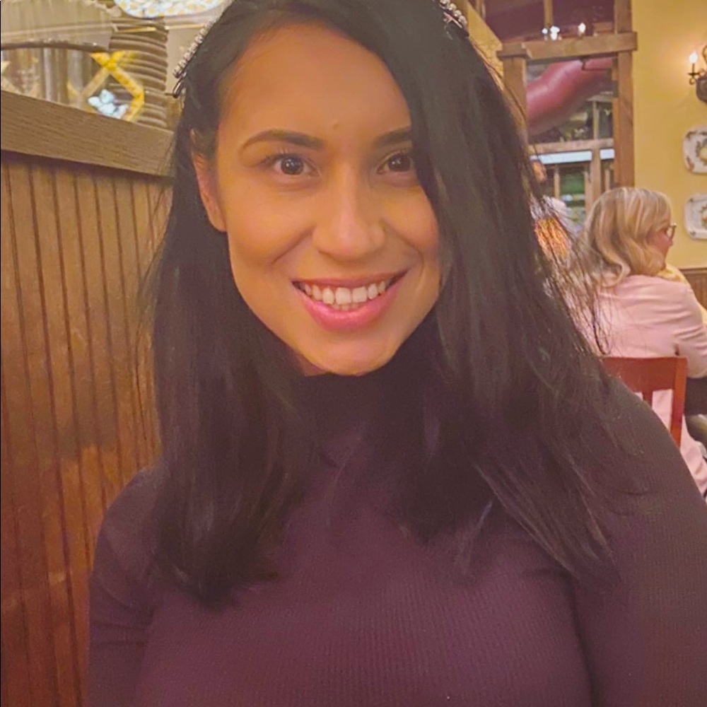 Meet your Posher, Angelica